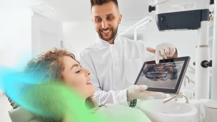 زراعة الأسنان بتقنية All-on-4: احمِ ابتسامتك page background