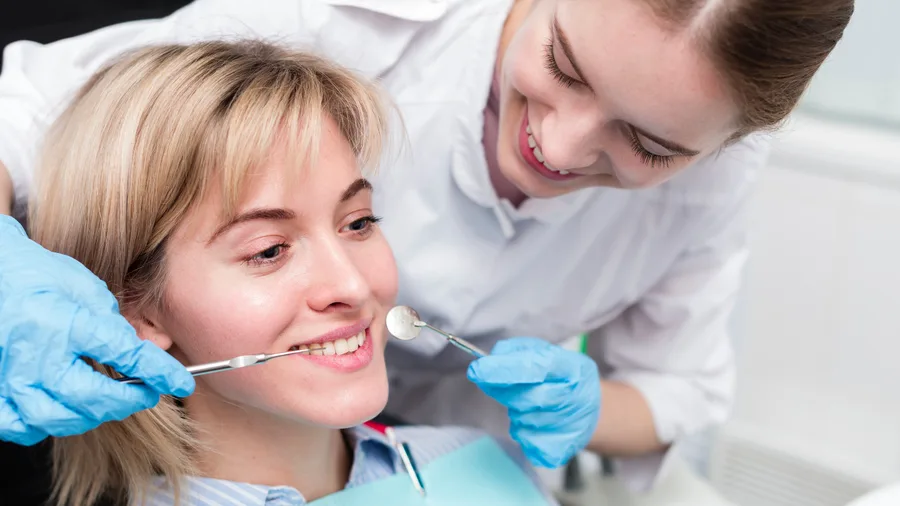 الترابط المركب: حسّن ابتسامتك page background