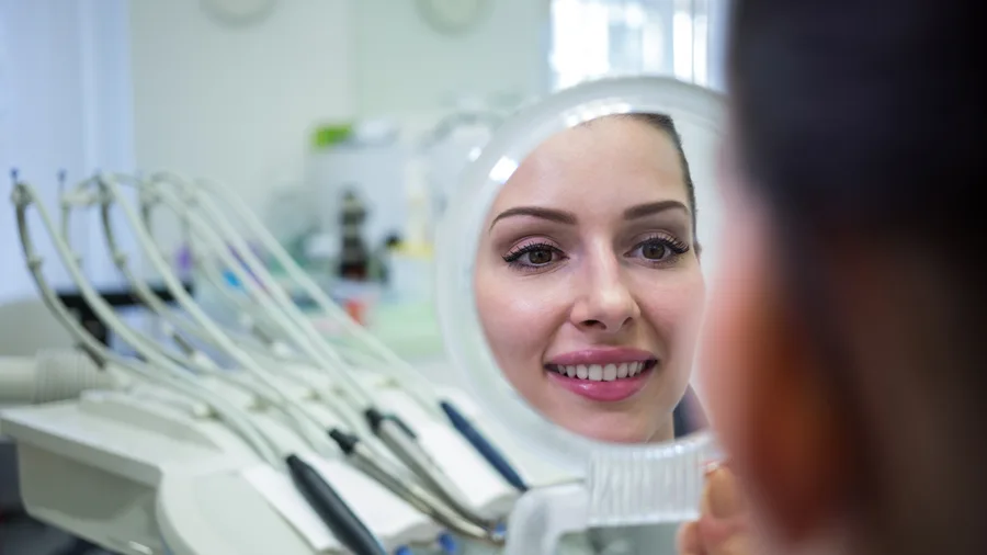 جسور الأسنان: جسر نحو كل ابتسامة page background